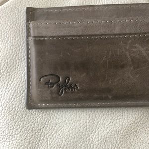 Bryker Hyde wallet